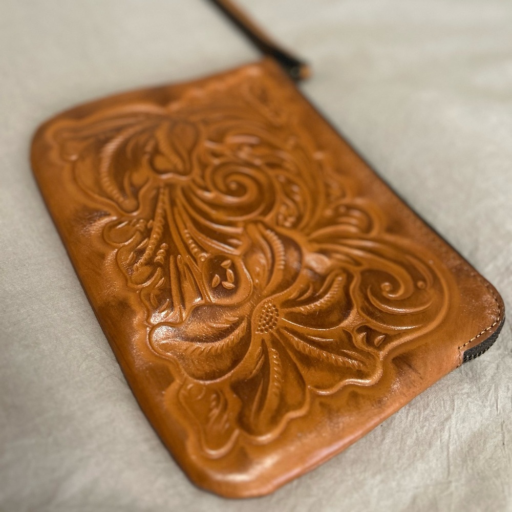 Patricia Nash Burnished Tooled Leather Wristlet (large)